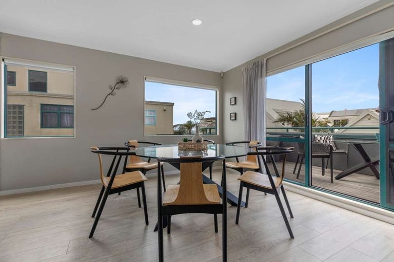 Photo of property in 26a Sunbrae Grove, Mount Maunganui, 3116