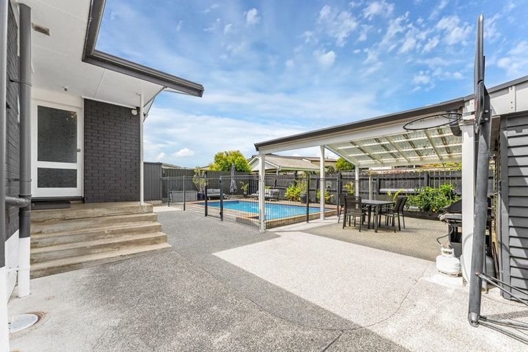 Photo of property in 17 Ashdown Place, Pahurehure, Papakura, 2113