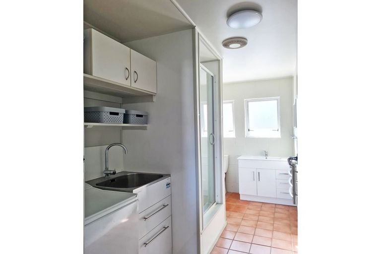 Photo of property in 4/6 Opoia Drive, Hamilton East, Hamilton, 3216