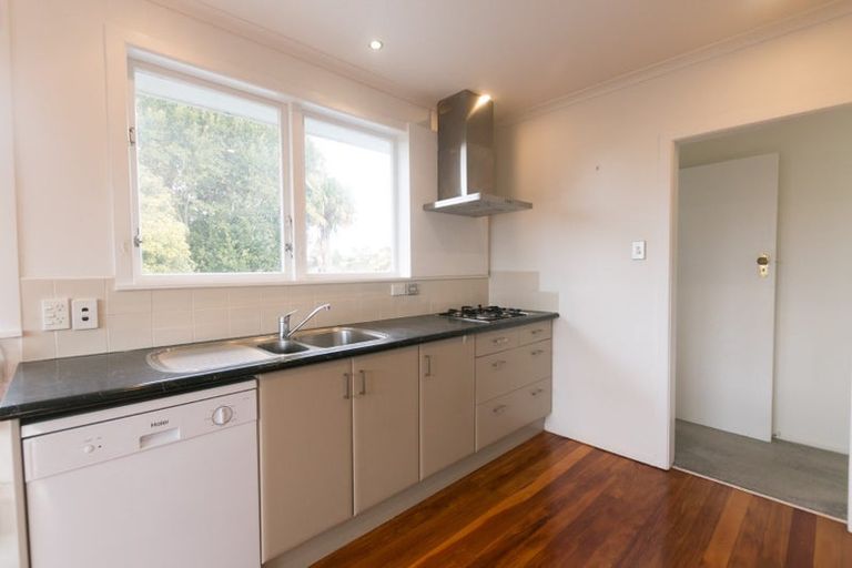 Photo of property in 86 Moa Road, Point Chevalier, Auckland, 1022
