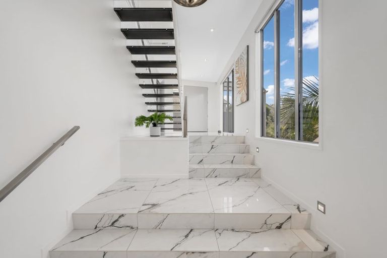 Photo of property in 35a Seaview Avenue, Northcote, Auckland, 0627