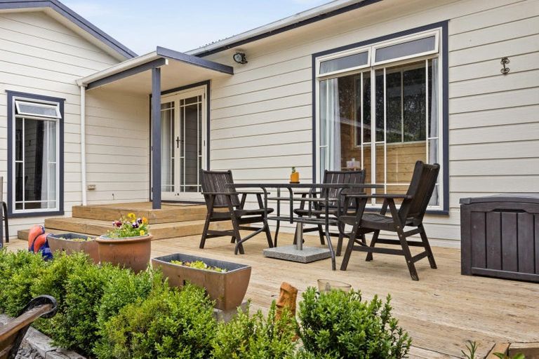 Photo of property in 579 Swamp Road, Puketapu, Napier, 4183