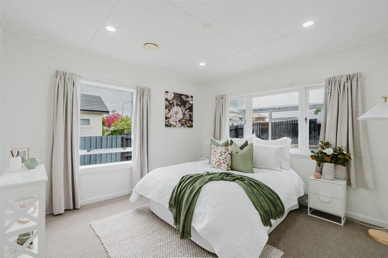 Photo of property in 35 Lake Crescent, Hamilton Lake, Hamilton, 3204