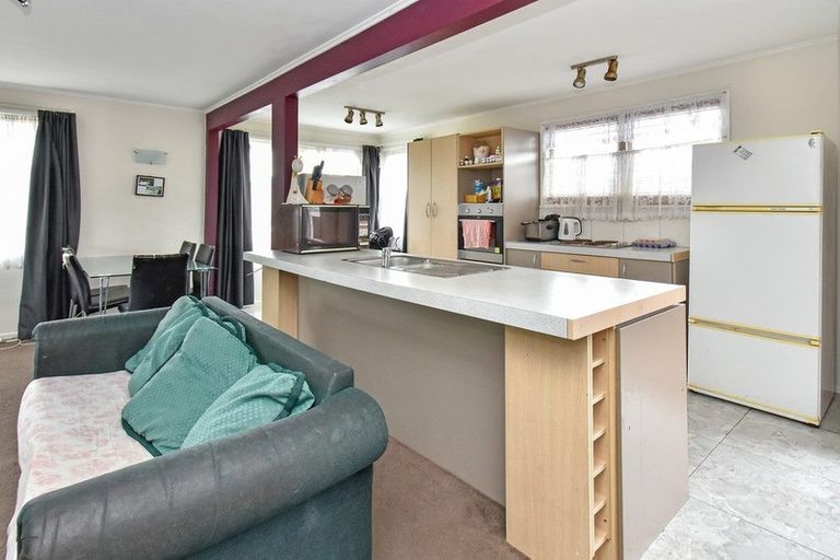 Photo of property in 3 Belgrave Place, Papakura, 2110