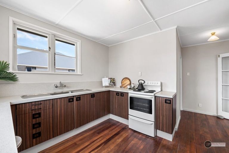 Photo of property in 32 Cottle Street, Avalon, Lower Hutt, 5011