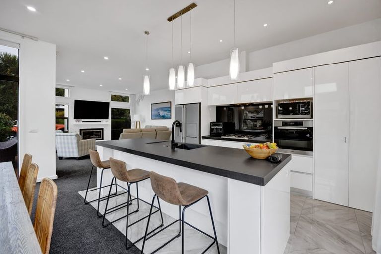 Photo of property in 91a Karina Road, Merrilands, New Plymouth, 4312