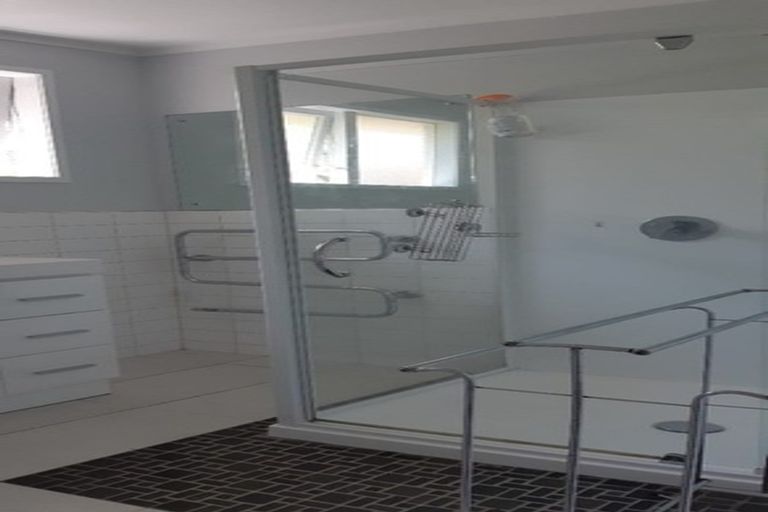 Photo of property in 32 Hythe Terrace, Mairangi Bay, Auckland, 0630