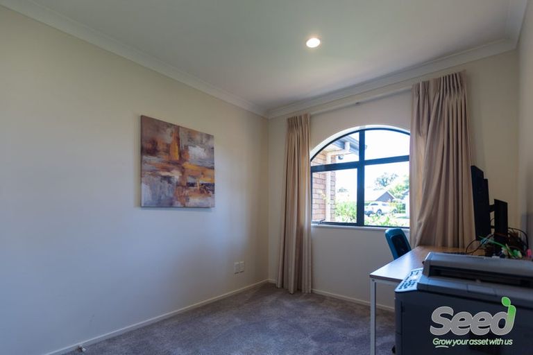 Photo of property in 12 Merlot Place, Rototuna, Hamilton, 3210