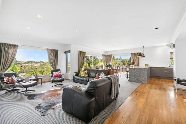 Photo of property in 117 Poplar Grove, Whalers Gate, New Plymouth, 4310