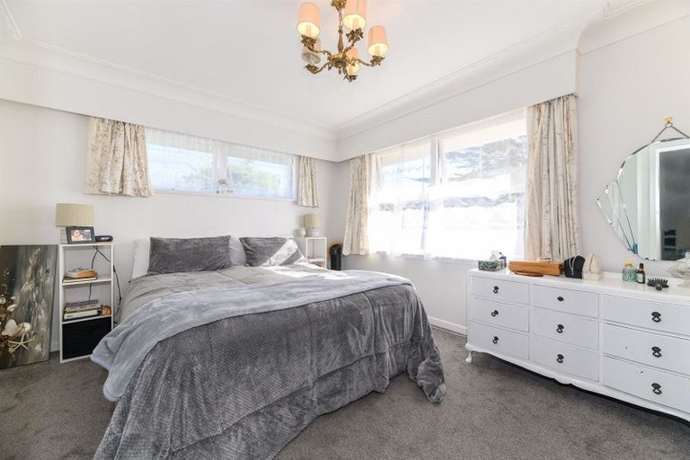 Photo of property in 135 Coronation Road, Hillcrest, Auckland, 0627