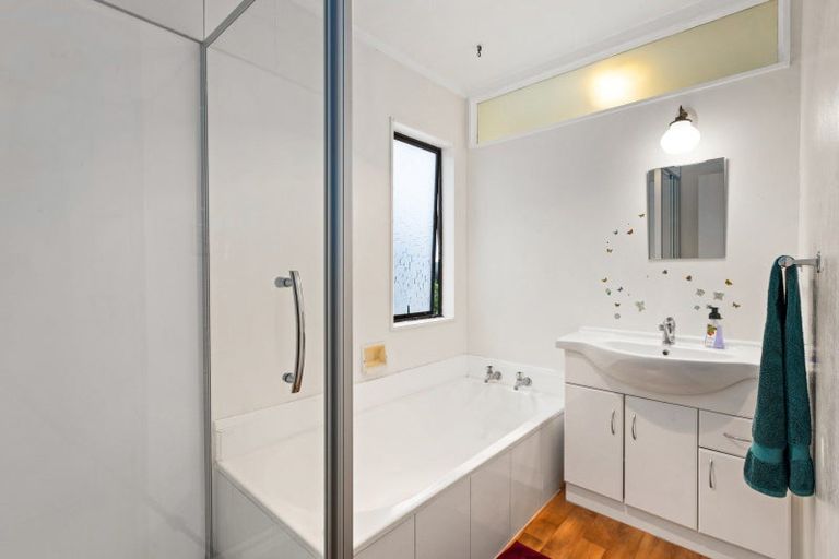 Photo of property in 39 Hillcrest Road, Hatfields Beach, Orewa, 0931