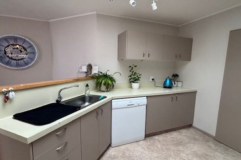 Photo of property in 1/6 Manson Avenue, Stoke, Nelson, 7011