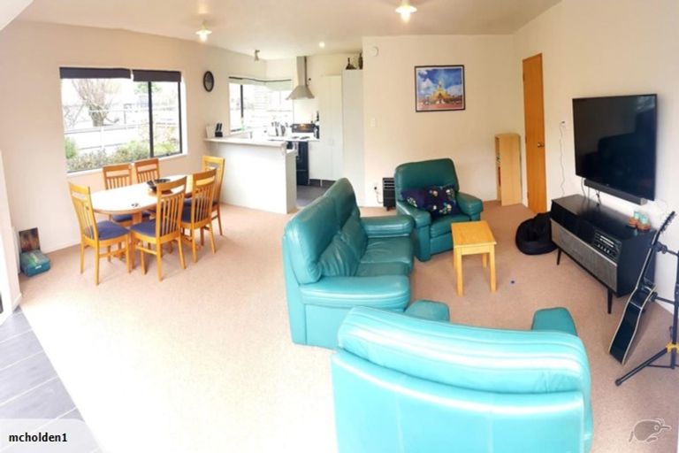 Photo of property in 2/56 Kerrs Road, Avonside, Christchurch, 8061