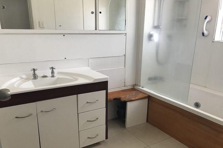 Photo of property in 4 Kahu Street, Utuhina, Rotorua, 3015