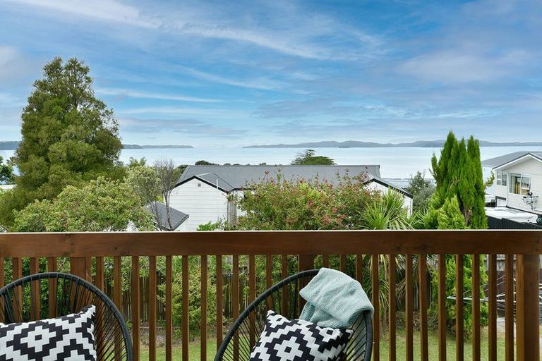 Photo of property in 14 Carmen Terrace, Snells Beach, 0920