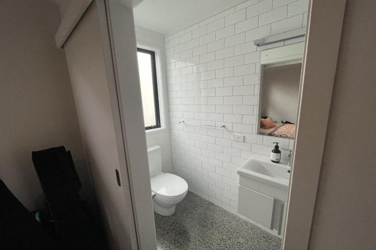 Photo of property in 55 Morley Street, New Plymouth, 4310