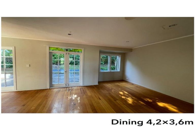 Photo of property in 47 Seaton Road, Murrays Bay, Auckland, 0630