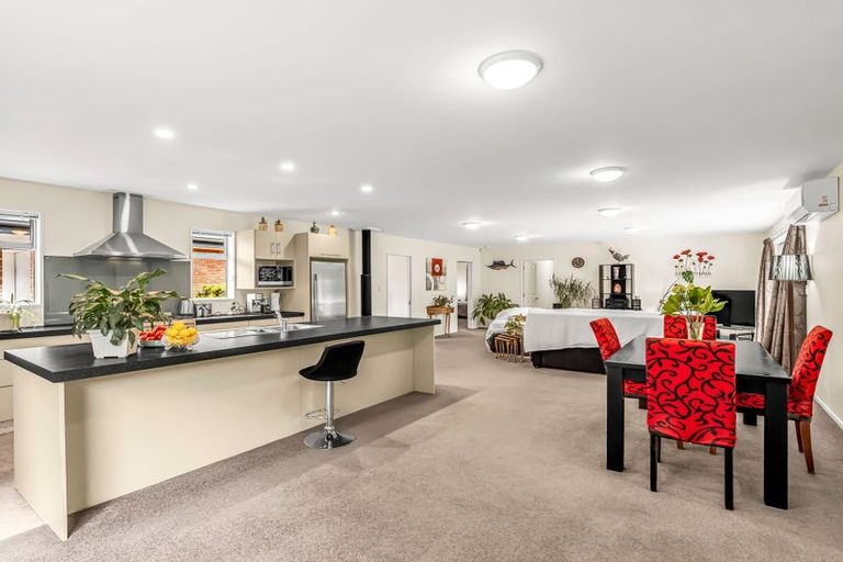 Photo of property in 10 Russell Street, Darfield, 7510