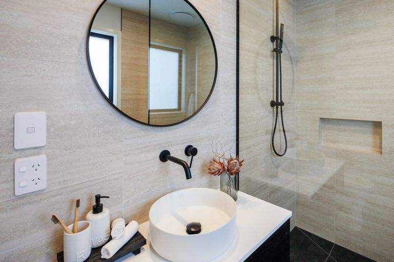 Photo of property in 47 Ashford Avenue, Hokowhitu, Palmerston North, 4410