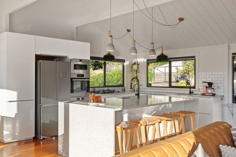 Photo of property in 147 Seatoun Heights Road, Miramar, Wellington, 6022