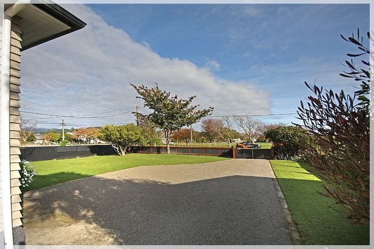 Photo of property in 51 Stout Street, Shannon, 4821