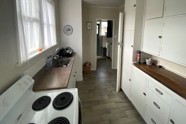 Photo of property in 79 Fairfield Road, Fairfield, Hamilton, 3214