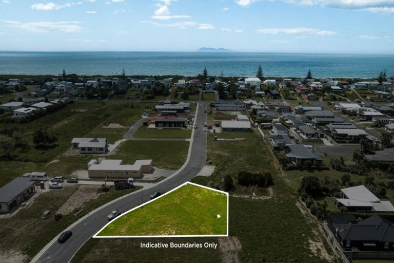 Photo of property in 64 Reel Road, Waihi Beach, 3611