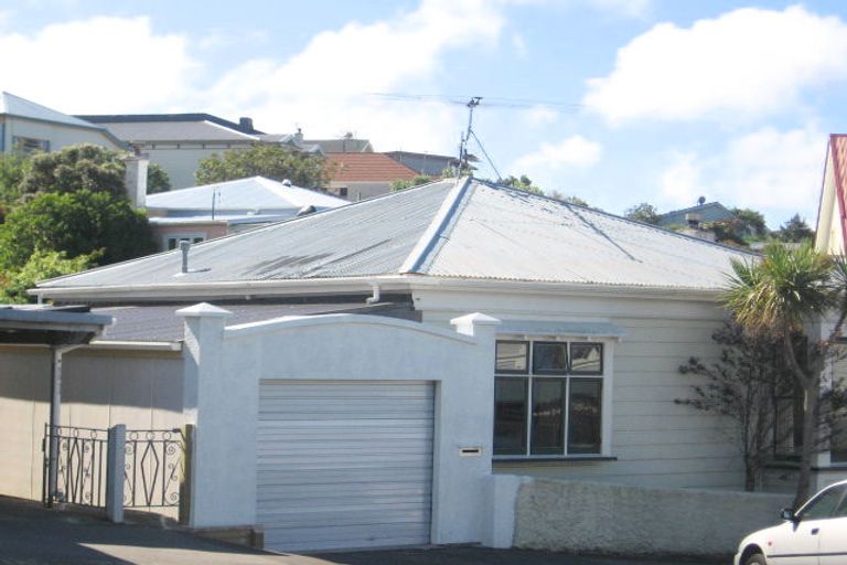 Photo of property in 14 Todman Street, Brooklyn, Wellington, 6021