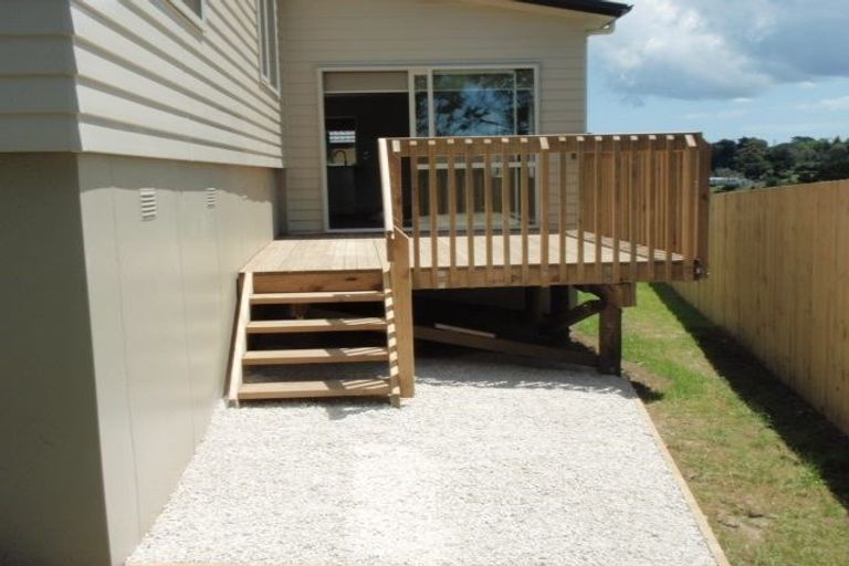 Photo of property in 85 Tiriwa Drive, Massey, Auckland, 0614