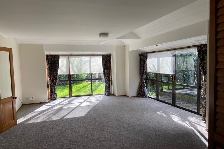 Photo of property in 20a Otakau Road, Milford, Auckland, 0620