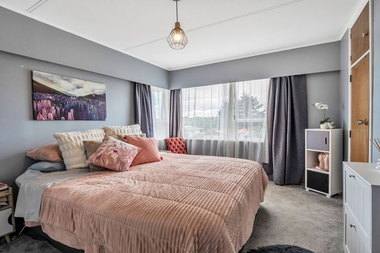 Photo of property in 11 Ries Street, Dannevirke, 4930