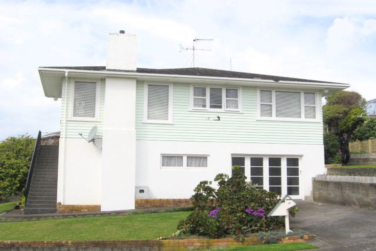 Photo of property in 18 Crownhill Street, Spotswood, New Plymouth, 4310