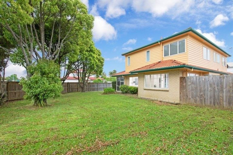 Photo of property in 1 Cantora Avenue, Northpark, Auckland, 2013