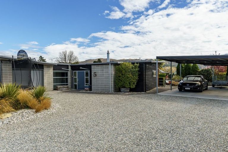 Photo of property in 5 Houlahan Street, Clyde, 9330