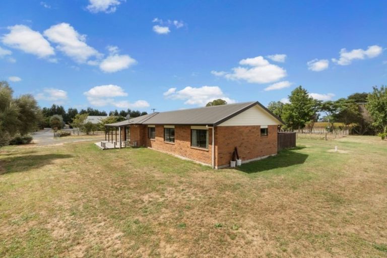 Photo of property in 5 Mangauika Road, Pirongia, Te Awamutu, 3876
