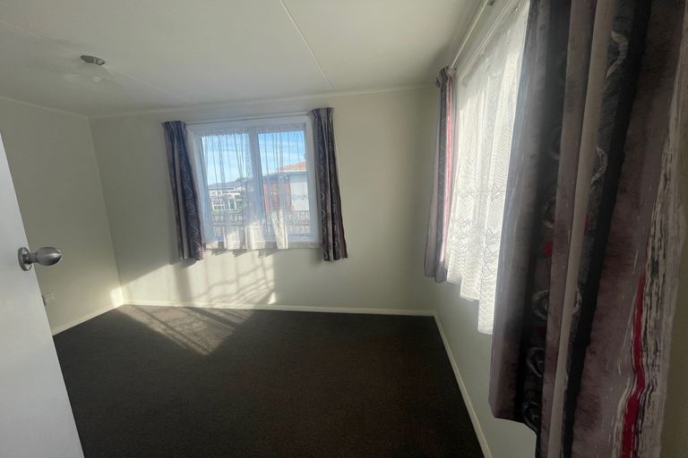 Photo of property in 49 Thatcher Street, Castlecliff, Whanganui, 4501