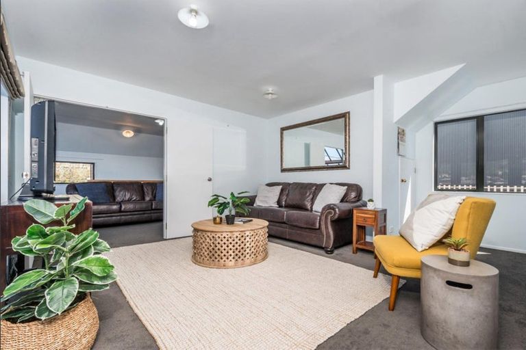 Photo of property in 10 Millward Street, Newtown, Wellington, 6021
