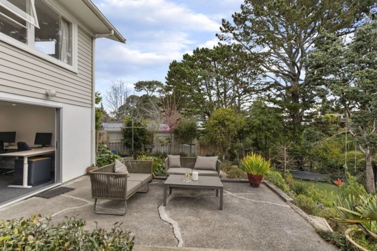 Photo of property in 85 Barrys Road, Glendene, Auckland, 0602