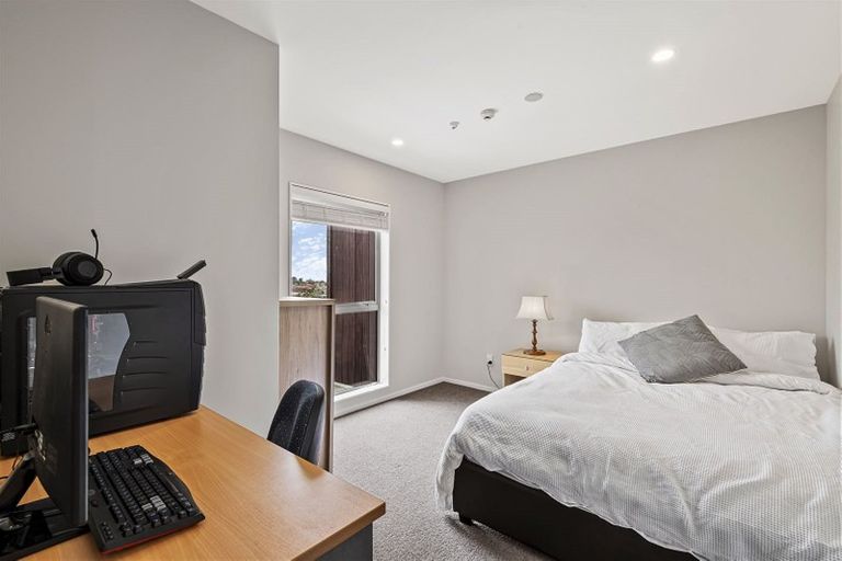 Photo of property in 8/147 Albany Highway, Unsworth Heights, Auckland, 0632