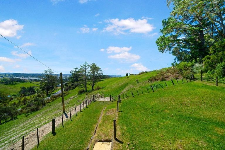 Photo of property in 182a Spur Road, Stillwater, Silverdale, 0993