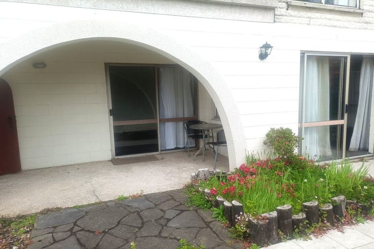 Photo of property in 14 Tatyana Place, Massey, Auckland, 0614