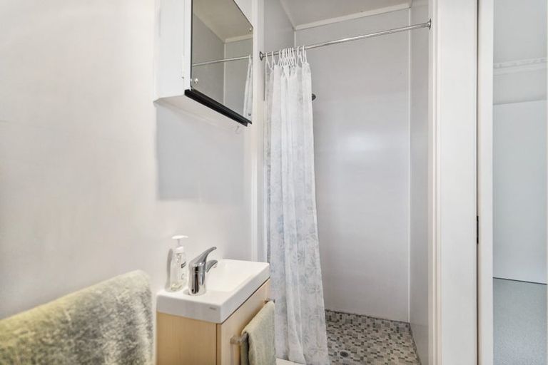 Photo of property in 21 Marywil Crescent, Hillcrest, Auckland, 0627