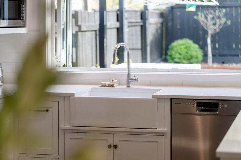 Photo of property in 56 Derwent Street, Island Bay, Wellington, 6023