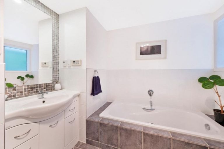 Photo of property in 7 Te Papau Crescent, Diamond Harbour, 8972