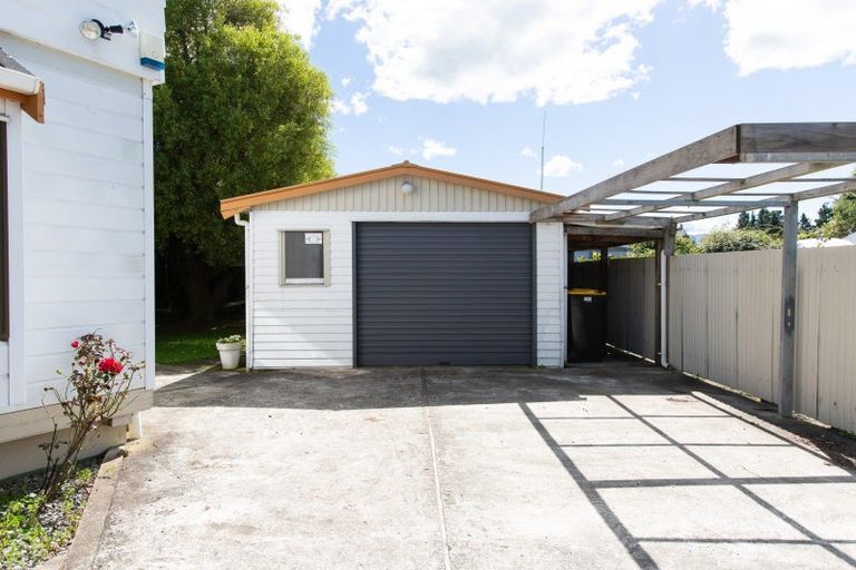 Photo of property in 2 Hunter Street, Dannevirke, 4930