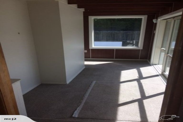 Photo of property in 7 Dinton Street, Russley, Christchurch, 8042