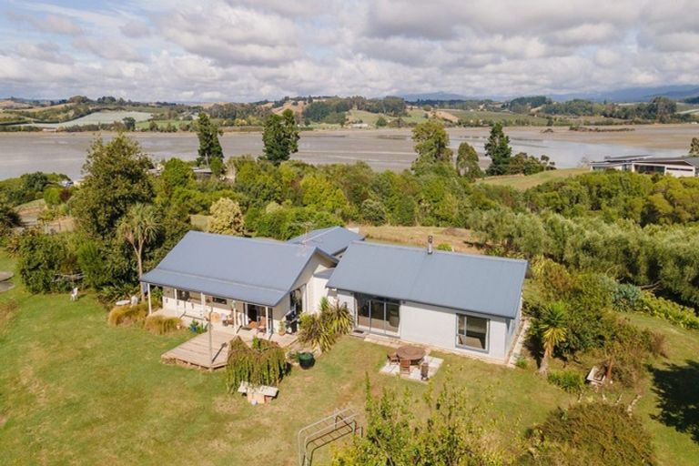 Photo of property in 195 Kina Peninsula Road, Tasman, Upper Moutere, 7173