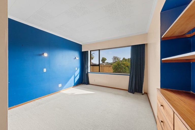 Photo of property in 36 Wairau Road, Oakura, 4314