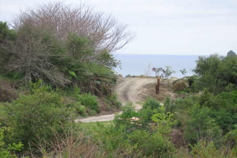 Photo of property in 68 Grange Road, Hahei, Whitianga, 3591