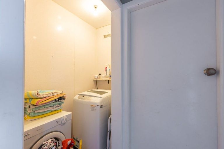 Photo of property in 150 Seaview Road, Westown, New Plymouth, 4310